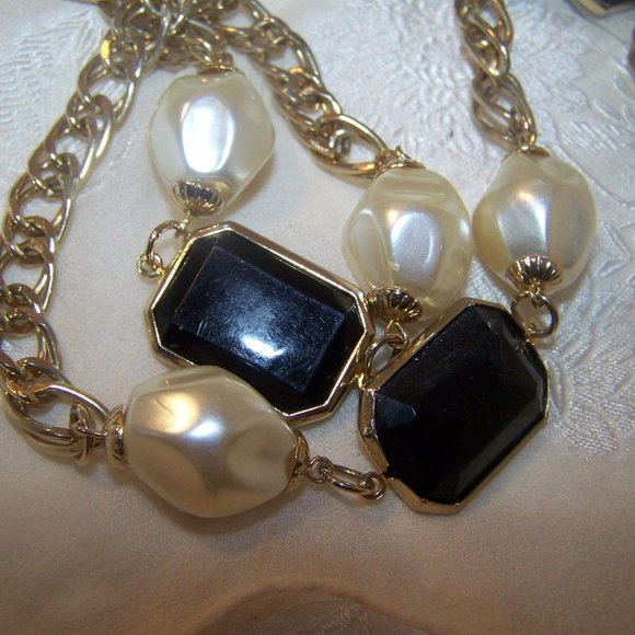 Necklaces-3 Bead Faux Pearl Black-Long GoldTone - Picture 8 of 9